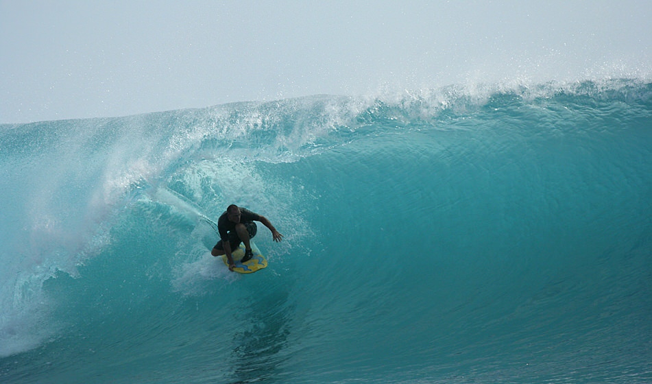 Surfing Mentawai 7