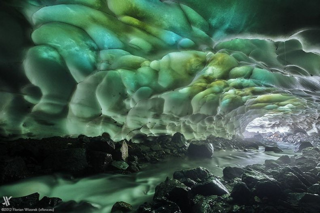 Kamchatka Ice Tunnel 10