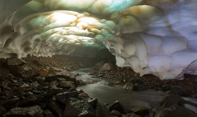Kamchatka Ice Tunnel 11