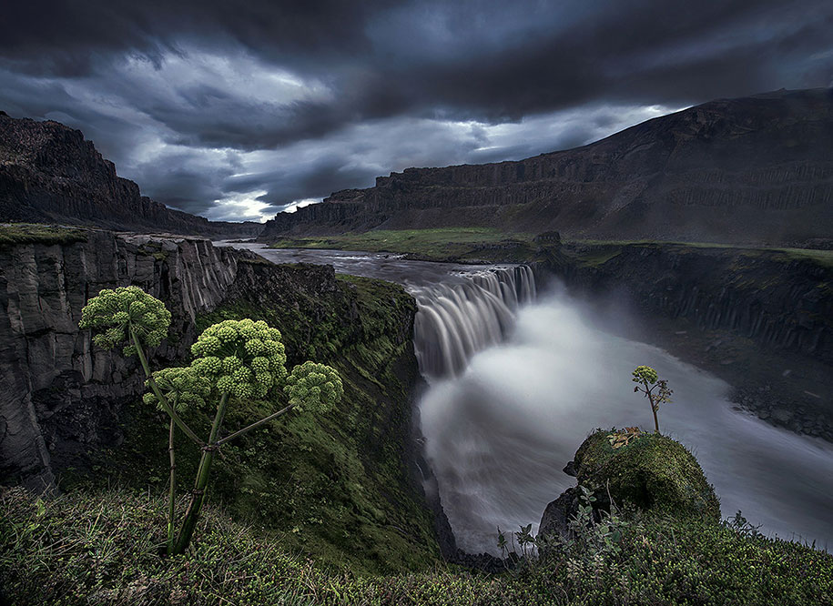 Ini Dia, Bukti Bahwa Islandia Memiliki Keajaiban Pemandangan Menakjubkan_27